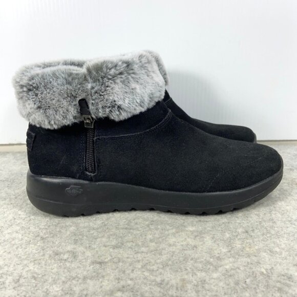 Skechers On the Go Joy Savvy Chukka Boot Black Suede Gray Fur Womens 8 - Picture 1 of 9